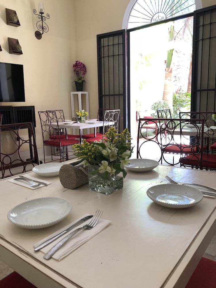 Casa Italia Luxury Guest House - Adults Only 梅里达 外观 照片